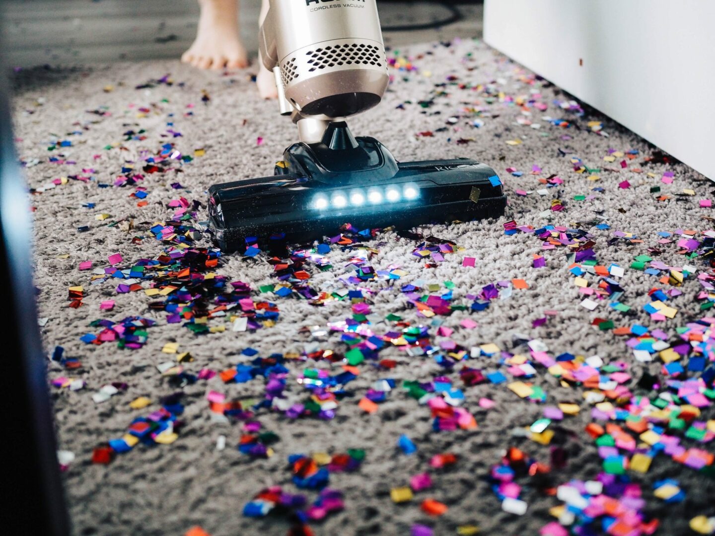 Dry vs Wet Carpet Cleaning
