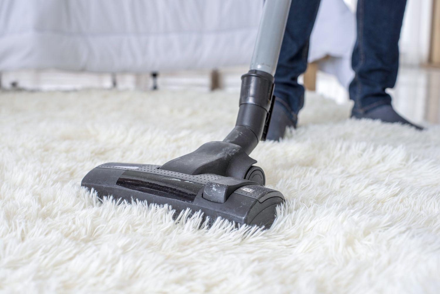 3 Reasons to Avoid DIY Carpet Cleaning Bumble Bee Cleaning Services™